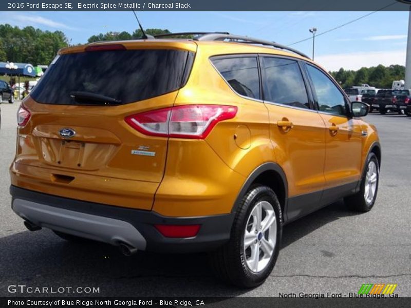 Electric Spice Metallic / Charcoal Black 2016 Ford Escape SE