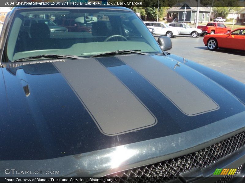 Black / Dark Charcoal 2004 Chevrolet Silverado 1500 Z71 Regular Cab 4x4