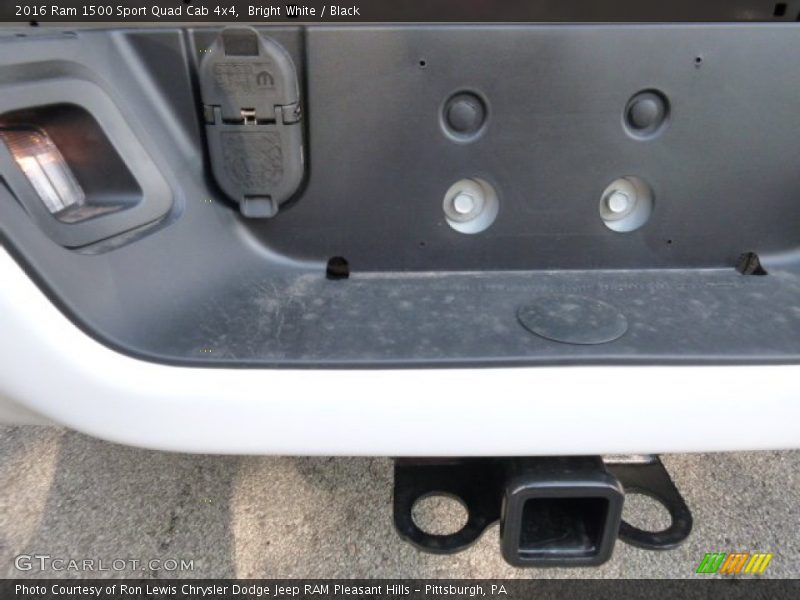 Bright White / Black 2016 Ram 1500 Sport Quad Cab 4x4
