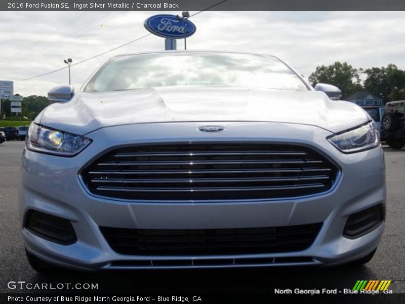 Ingot Silver Metallic / Charcoal Black 2016 Ford Fusion SE