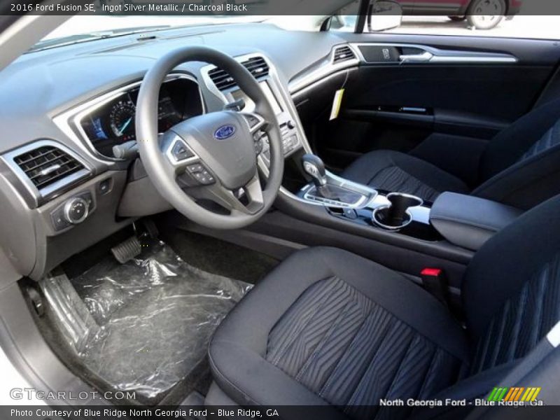 Ingot Silver Metallic / Charcoal Black 2016 Ford Fusion SE