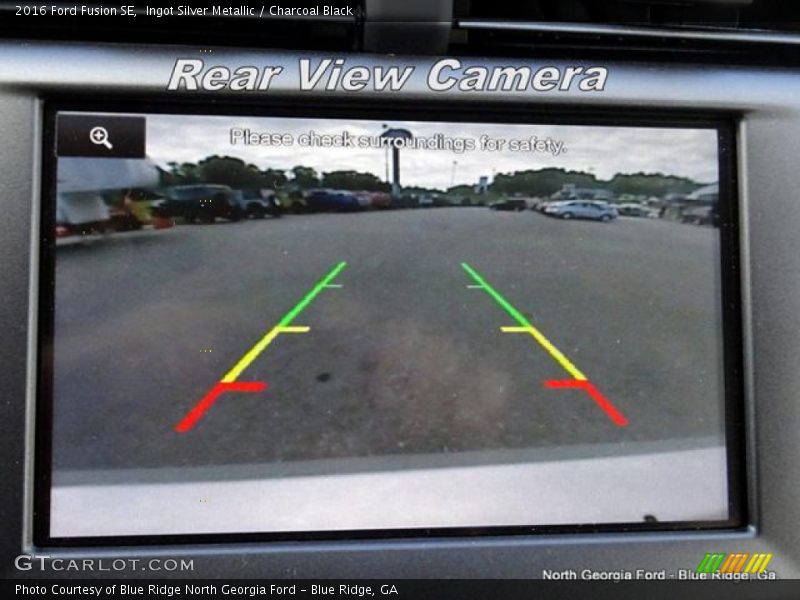 Ingot Silver Metallic / Charcoal Black 2016 Ford Fusion SE
