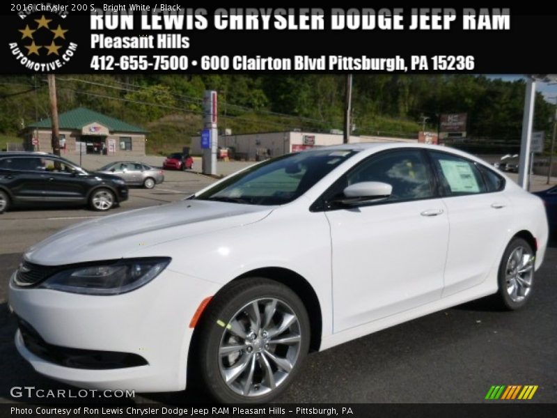 Bright White / Black 2016 Chrysler 200 S