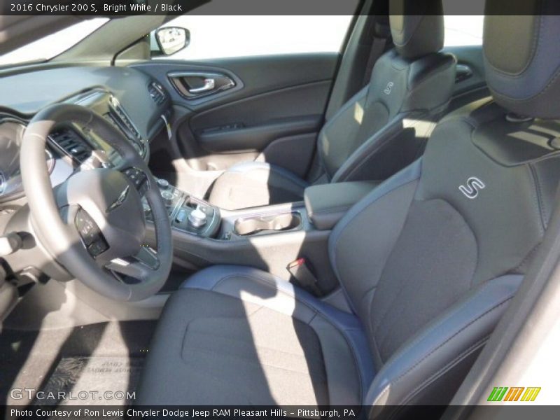 Bright White / Black 2016 Chrysler 200 S