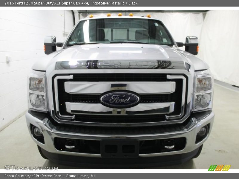 Ingot Silver Metallic / Black 2016 Ford F250 Super Duty XLT Super Cab 4x4