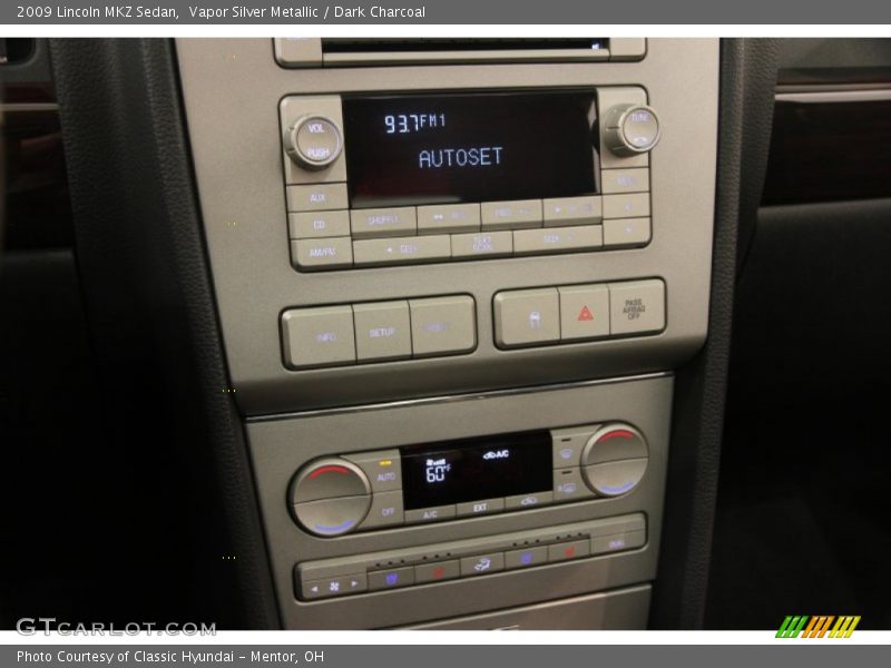 Vapor Silver Metallic / Dark Charcoal 2009 Lincoln MKZ Sedan