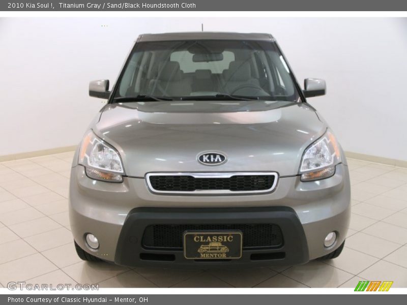 Titanium Gray / Sand/Black Houndstooth Cloth 2010 Kia Soul !