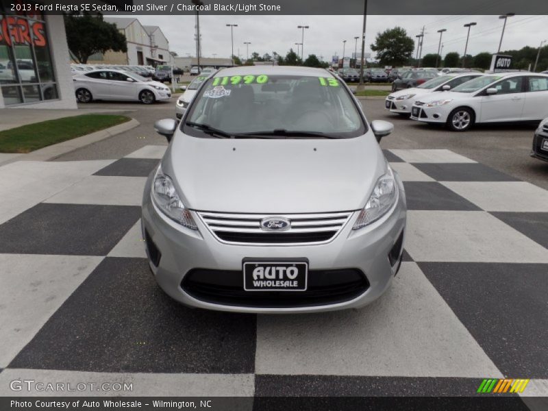 Ingot Silver / Charcoal Black/Light Stone 2013 Ford Fiesta SE Sedan