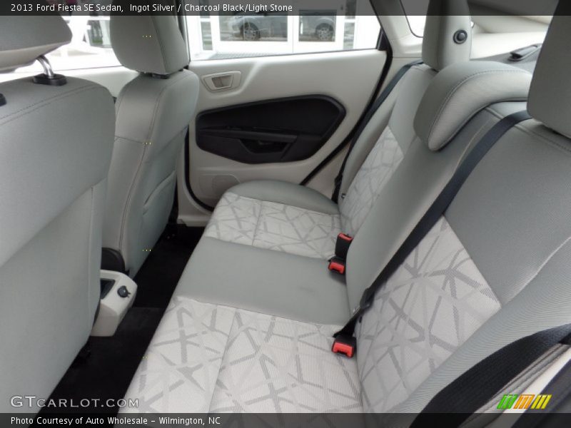 Ingot Silver / Charcoal Black/Light Stone 2013 Ford Fiesta SE Sedan