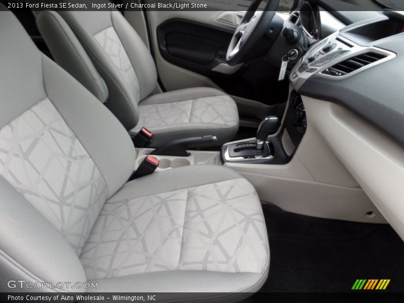 Ingot Silver / Charcoal Black/Light Stone 2013 Ford Fiesta SE Sedan