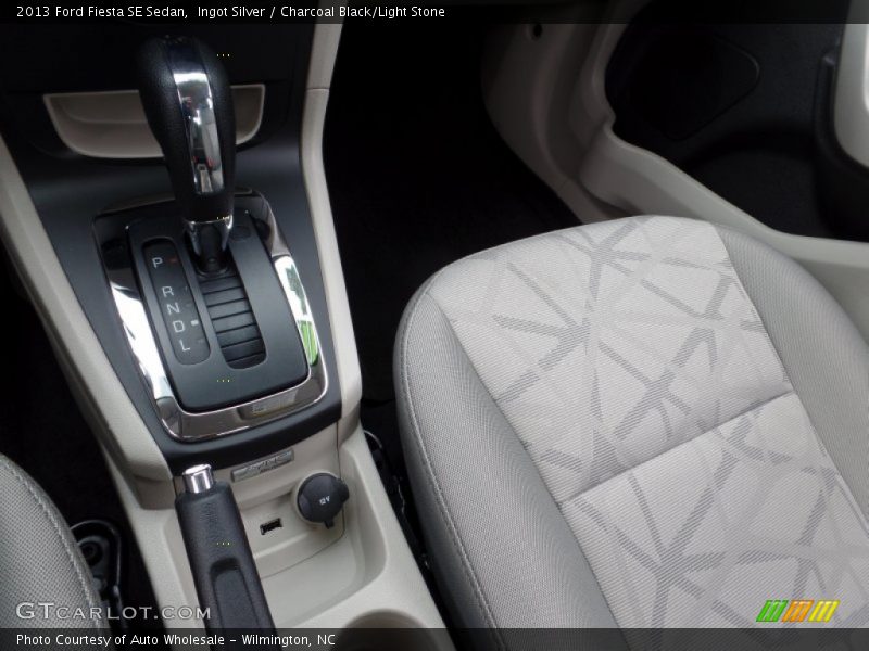 Ingot Silver / Charcoal Black/Light Stone 2013 Ford Fiesta SE Sedan