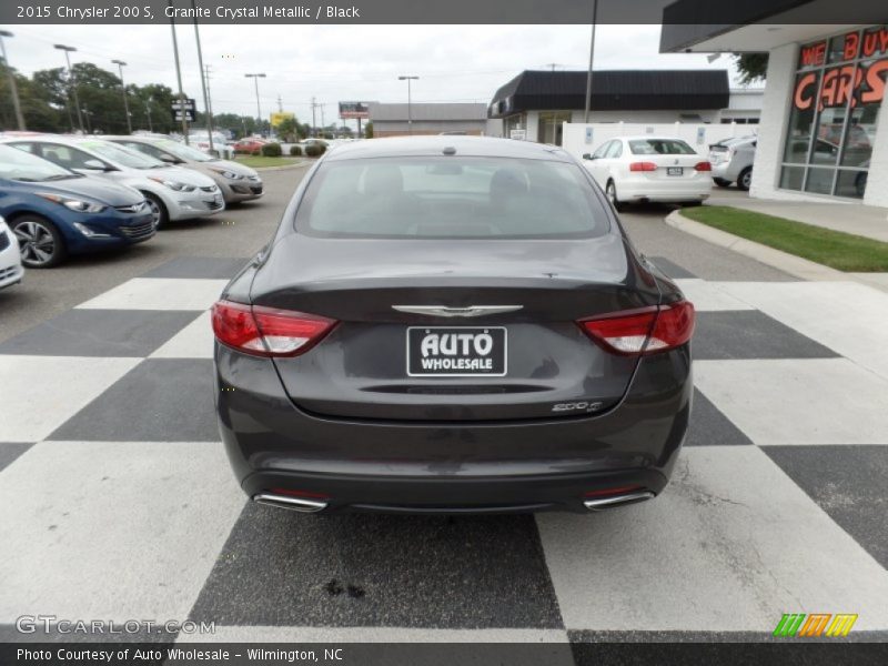 Granite Crystal Metallic / Black 2015 Chrysler 200 S