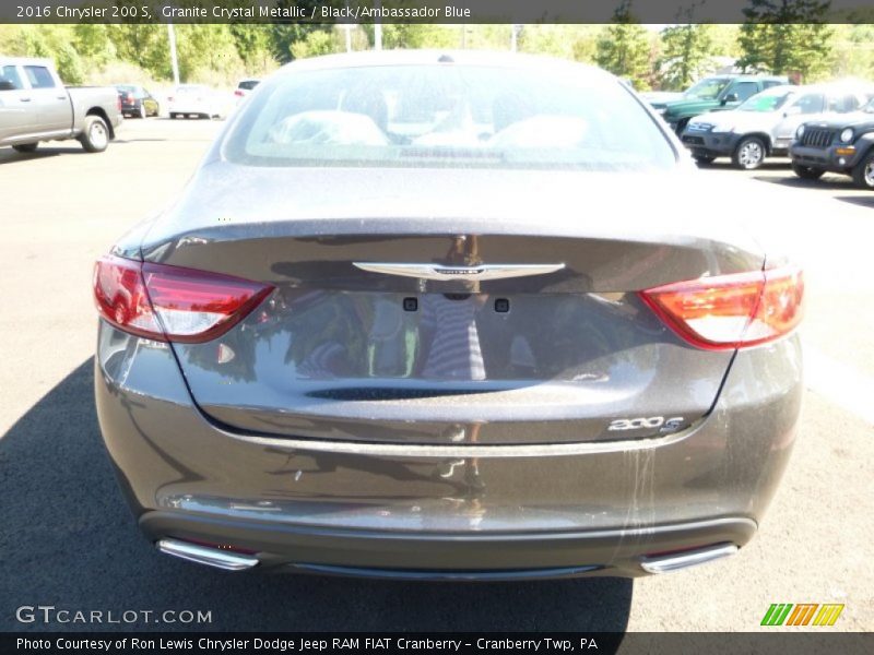 Granite Crystal Metallic / Black/Ambassador Blue 2016 Chrysler 200 S