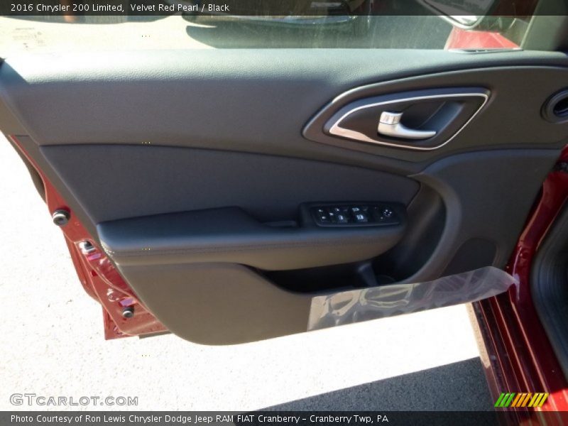 Velvet Red Pearl / Black 2016 Chrysler 200 Limited