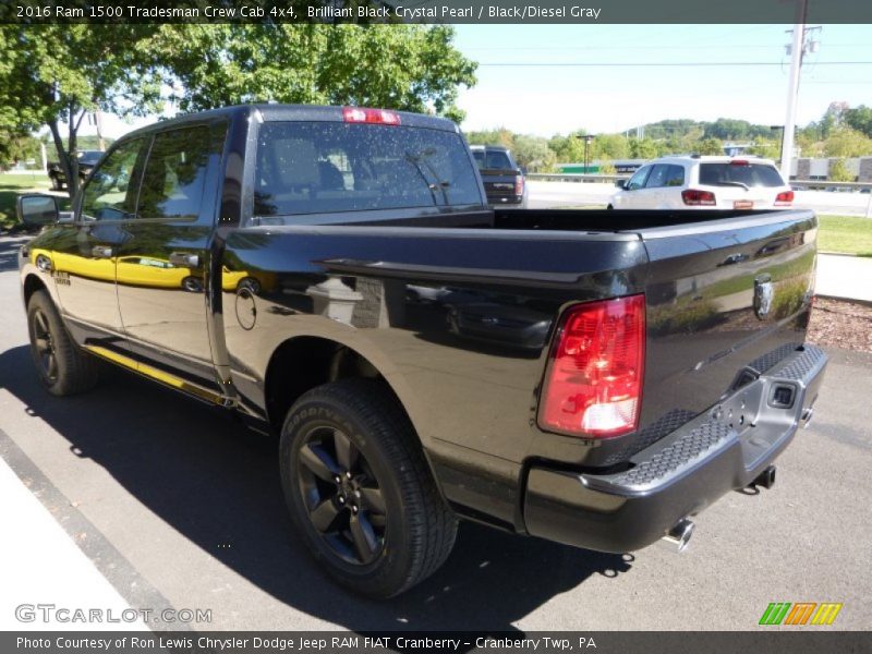 Brilliant Black Crystal Pearl / Black/Diesel Gray 2016 Ram 1500 Tradesman Crew Cab 4x4