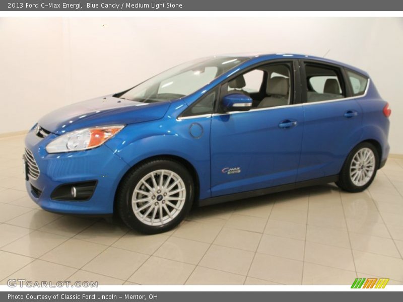 Front 3/4 View of 2013 C-Max Energi