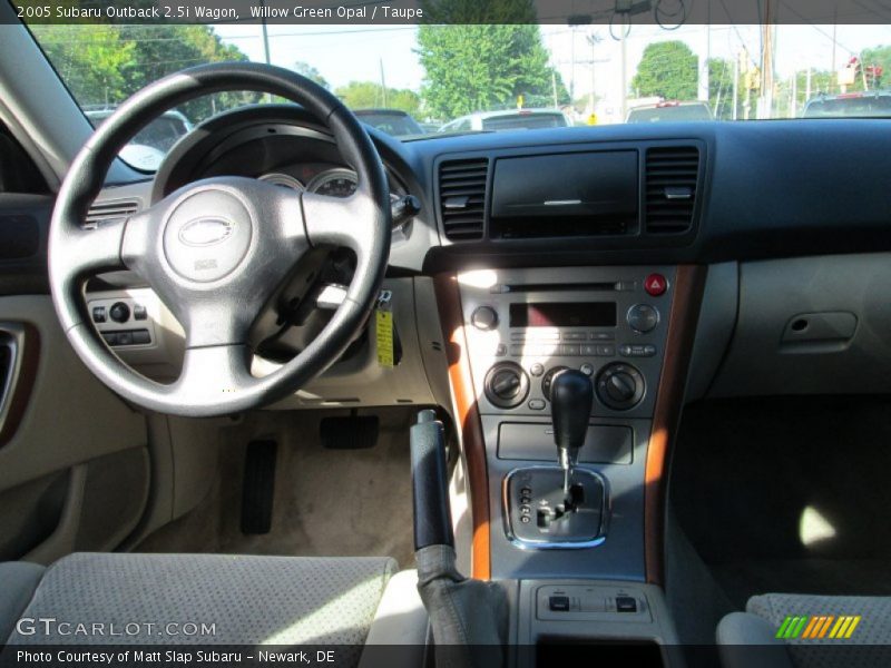 Willow Green Opal / Taupe 2005 Subaru Outback 2.5i Wagon