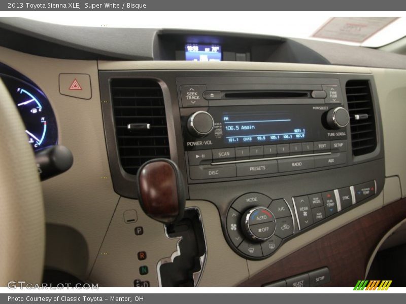 Super White / Bisque 2013 Toyota Sienna XLE