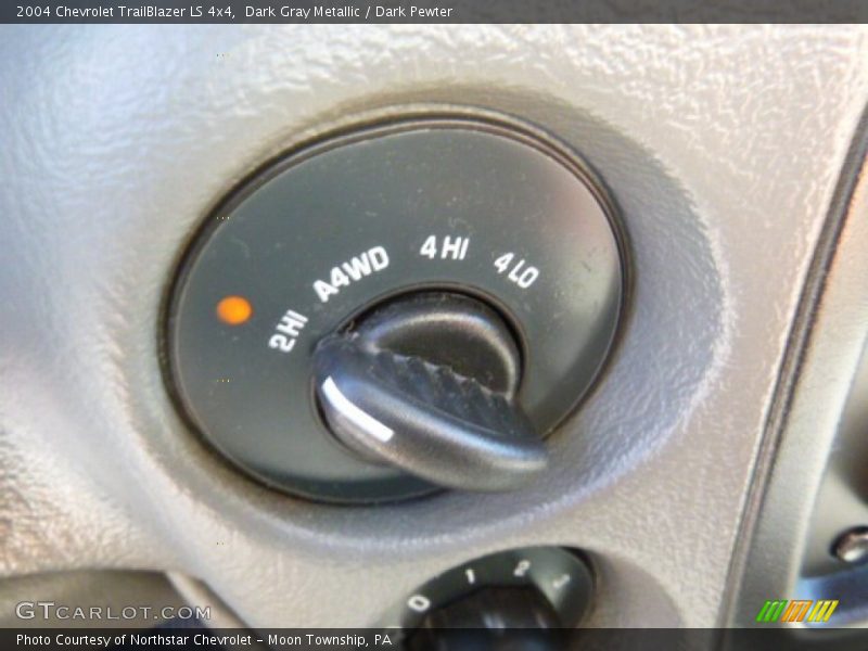 Dark Gray Metallic / Dark Pewter 2004 Chevrolet TrailBlazer LS 4x4