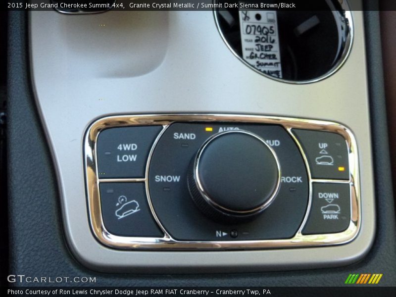 Granite Crystal Metallic / Summit Dark Sienna Brown/Black 2015 Jeep Grand Cherokee Summit 4x4