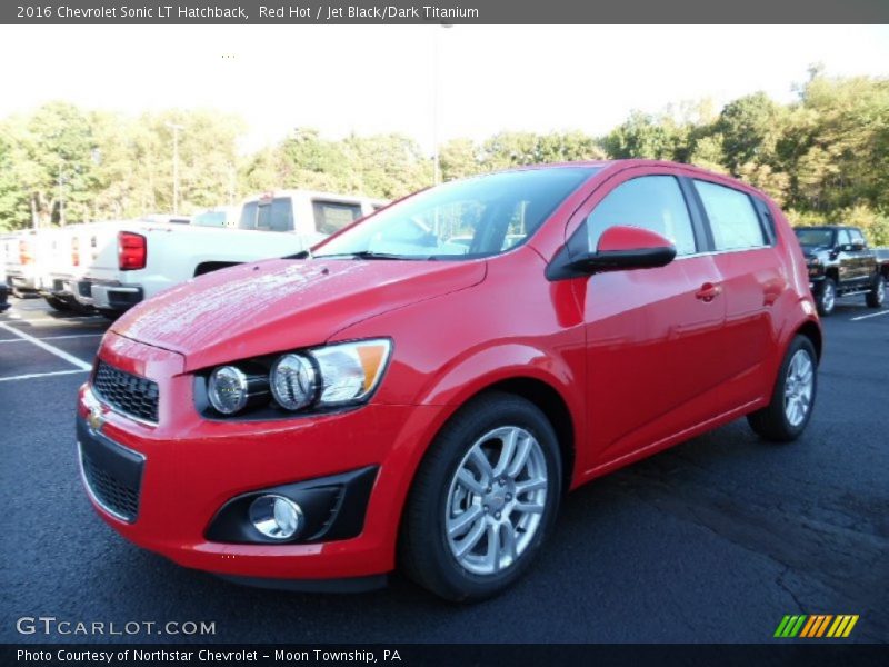 Front 3/4 View of 2016 Sonic LT Hatchback