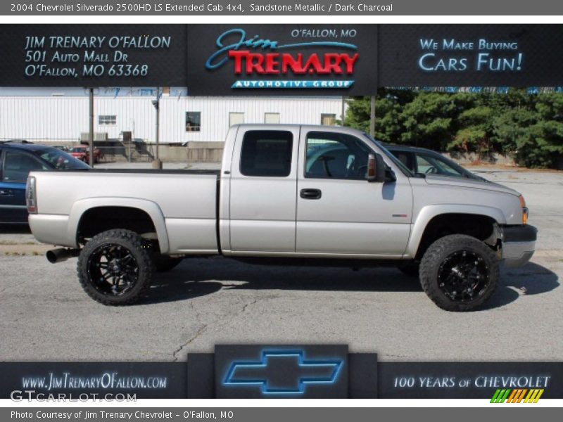 Sandstone Metallic / Dark Charcoal 2004 Chevrolet Silverado 2500HD LS Extended Cab 4x4