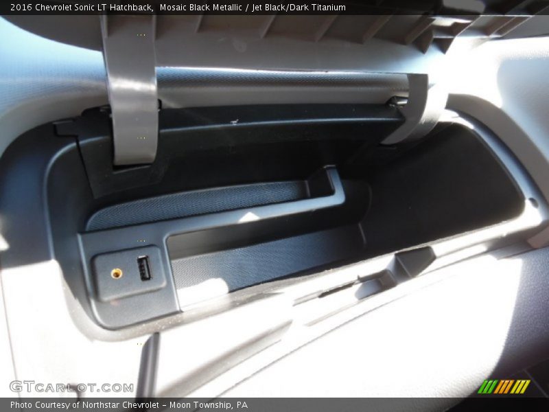 Mosaic Black Metallic / Jet Black/Dark Titanium 2016 Chevrolet Sonic LT Hatchback