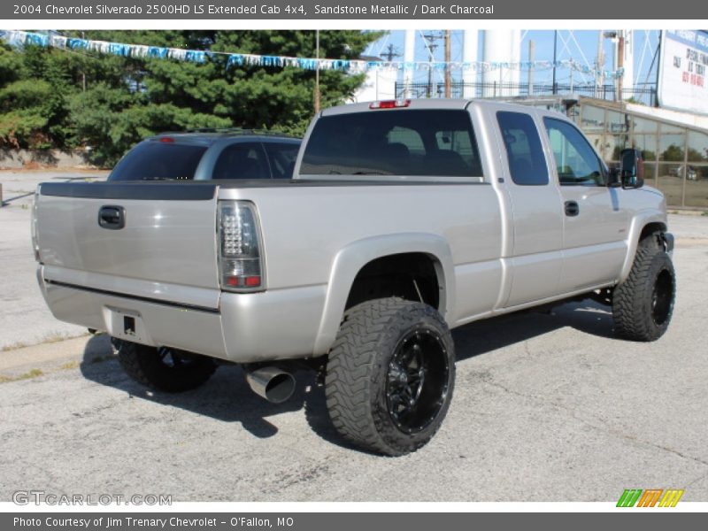 Sandstone Metallic / Dark Charcoal 2004 Chevrolet Silverado 2500HD LS Extended Cab 4x4