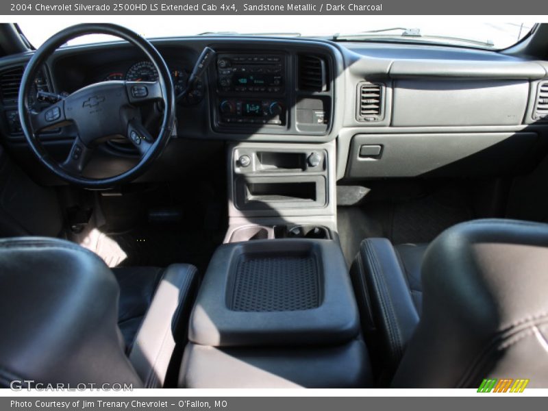 Sandstone Metallic / Dark Charcoal 2004 Chevrolet Silverado 2500HD LS Extended Cab 4x4