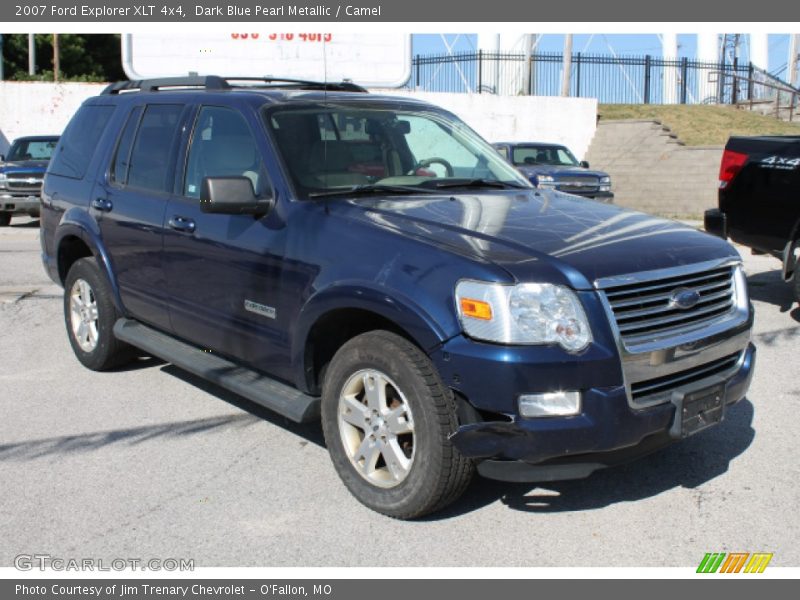 Front 3/4 View of 2007 Explorer XLT 4x4