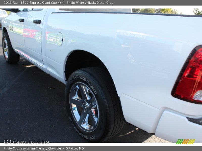 Bright White / Black/Diesel Gray 2013 Ram 1500 Express Quad Cab 4x4