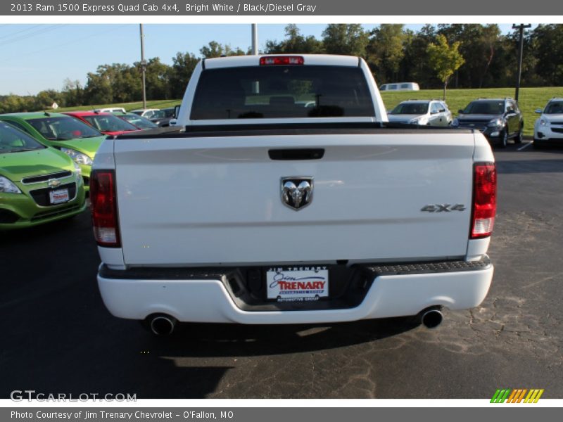 Bright White / Black/Diesel Gray 2013 Ram 1500 Express Quad Cab 4x4