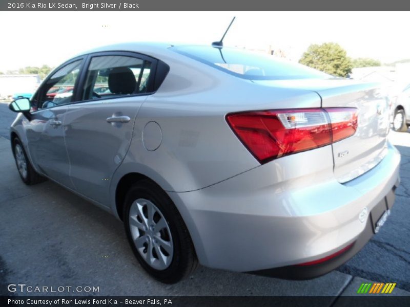 Bright Silver / Black 2016 Kia Rio LX Sedan