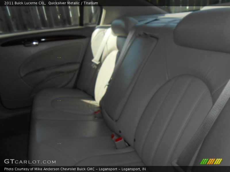 Quicksilver Metallic / Titanium 2011 Buick Lucerne CXL