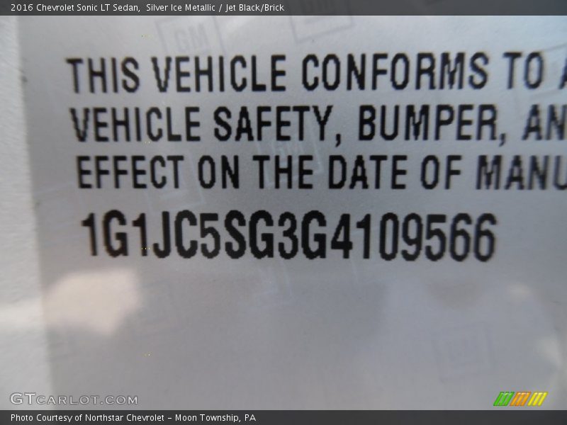 Silver Ice Metallic / Jet Black/Brick 2016 Chevrolet Sonic LT Sedan