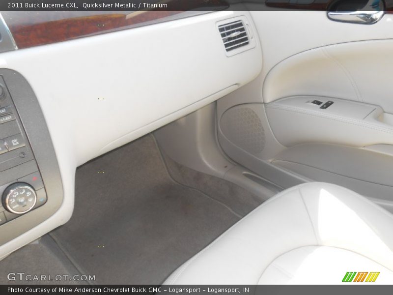 Quicksilver Metallic / Titanium 2011 Buick Lucerne CXL