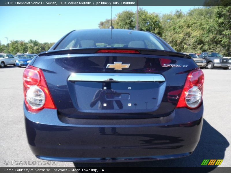 Blue Velvet Metallic / Jet Black/Dark Titanium 2016 Chevrolet Sonic LT Sedan