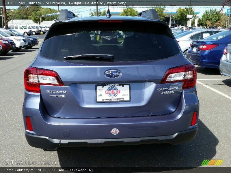 Twilight Blue Metallic / Warm Ivory 2016 Subaru Outback 2.5i Premium