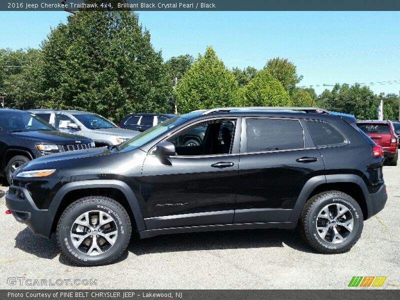 Brilliant Black Crystal Pearl / Black 2016 Jeep Cherokee Trailhawk 4x4