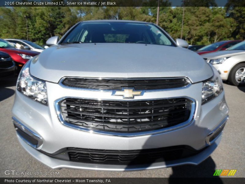 Silver Ice Metallic / Jet Black 2016 Chevrolet Cruze Limited LT