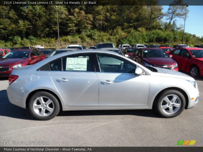 Silver Ice Metallic / Jet Black 2016 Chevrolet Cruze Limited LT