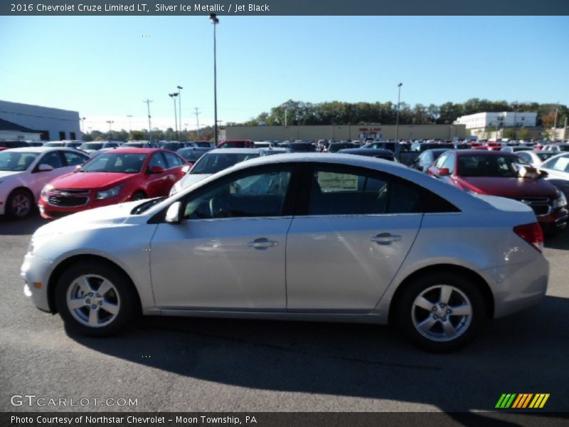 Silver Ice Metallic / Jet Black 2016 Chevrolet Cruze Limited LT