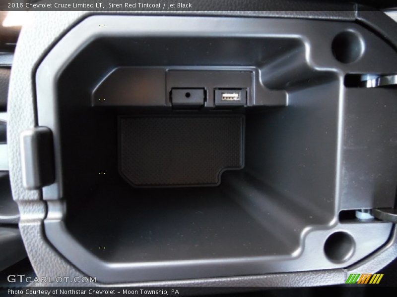 Siren Red Tintcoat / Jet Black 2016 Chevrolet Cruze Limited LT