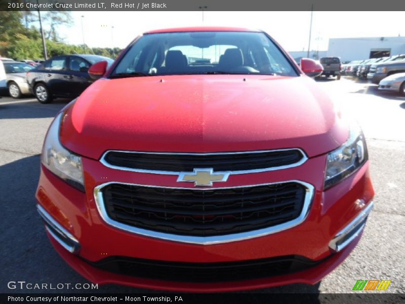 Red Hot / Jet Black 2016 Chevrolet Cruze Limited LT