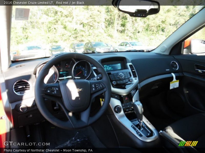 Red Hot / Jet Black 2016 Chevrolet Cruze Limited LT