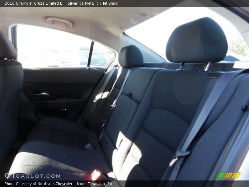 Silver Ice Metallic / Jet Black 2016 Chevrolet Cruze Limited LT