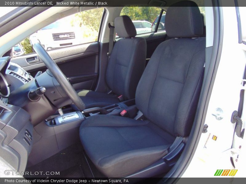 Wicked White Metallic / Black 2010 Mitsubishi Lancer DE