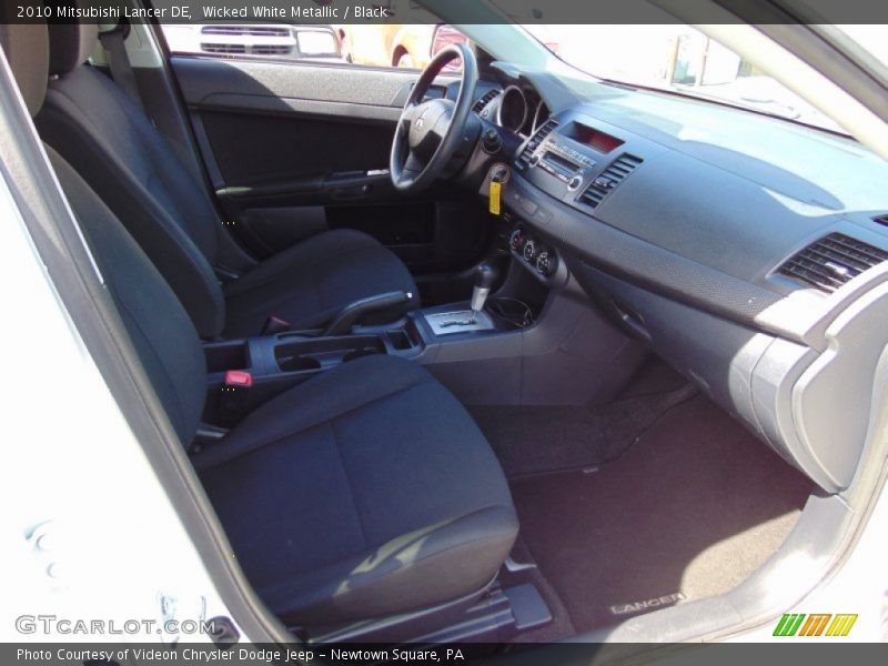 Wicked White Metallic / Black 2010 Mitsubishi Lancer DE