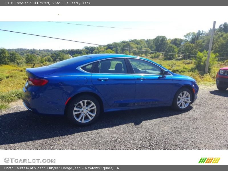 Vivid Blue Pearl / Black 2016 Chrysler 200 Limited