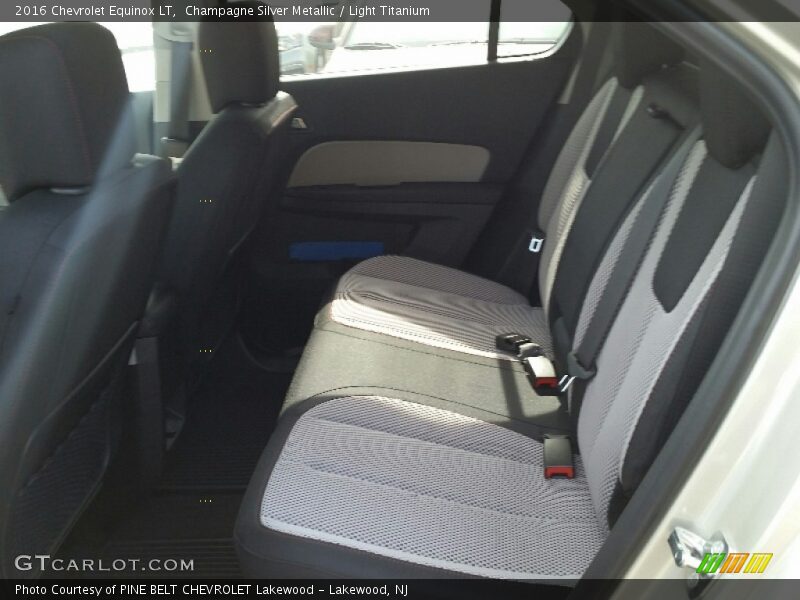 Champagne Silver Metallic / Light Titanium 2016 Chevrolet Equinox LT